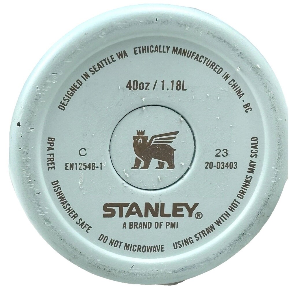 Stanley Quencher H2.0 Flowstate Tumbler 40 oz Light Blue and Cornflower Blue - Picture 3 of 4